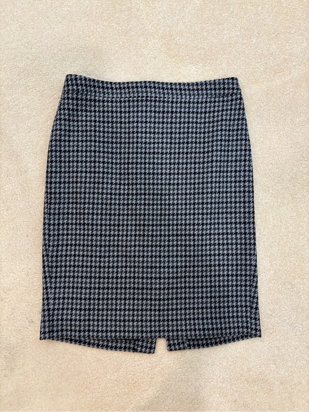 J. Crew Houndstooth Pencil Skirt Size 6